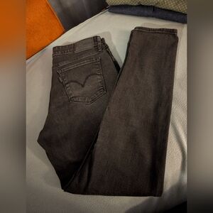 711 Levi's Skinny Jeans